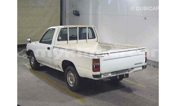 Buy Import Toyota Hilux White Car in Import - Dubai in Kampot Province Buy Import Toyota Hilux White Car in Import - Dubai in Kampot Province
