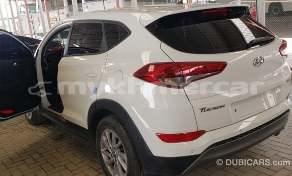 Buy Import Hyundai Tucson White Car in Import - Dubai in Kampot Province Buy Import Hyundai Tucson White Car in Import - Dubai in Kampot Province