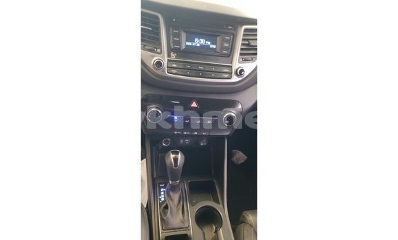 Buy Import Hyundai Tucson White Car in Import - Dubai in Kampot Province Buy Import Hyundai Tucson White Car in Import - Dubai in Kampot Province