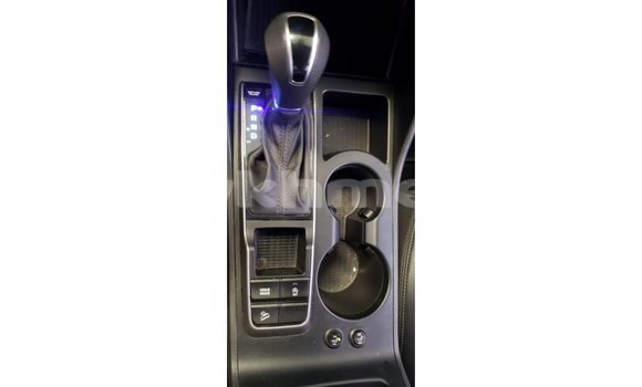 Buy Import Hyundai Tucson White Car in Import - Dubai in Kampot Province Buy Import Hyundai Tucson White Car in Import - Dubai in Kampot Province