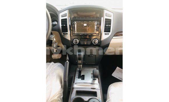ទិញ នាំចូល Mitsubishi Pajero Black ឡាន} ក្នុង Import - Dubai ក្នុង Kampot Province ទិញ នាំចូល Mitsubishi Pajero Black ឡាន} ក្នុង Import - Dubai ក្នុង Kampot Province