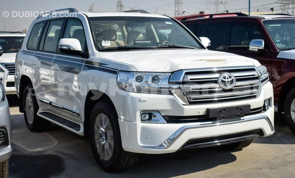 Buy Import Toyota Land Cruiser White Car in Import - Dubai in Kampot Province Buy Import Toyota Land Cruiser White Car in Import - Dubai in Kampot Province