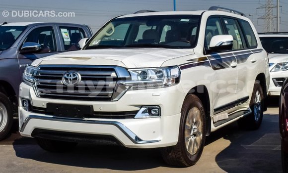 Buy Import Toyota Land Cruiser White Car in Import - Dubai in Kampot Province Buy Import Toyota Land Cruiser White Car in Import - Dubai in Kampot Province