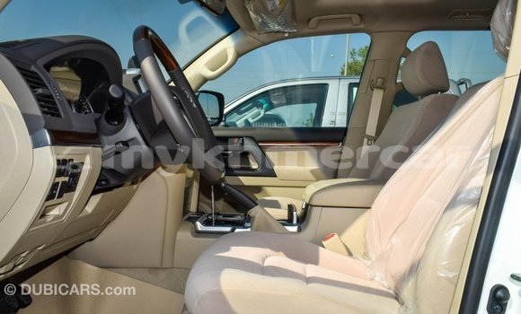 Buy Import Toyota Land Cruiser White Car in Import - Dubai in Kampot Province Buy Import Toyota Land Cruiser White Car in Import - Dubai in Kampot Province