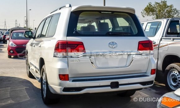 Buy Import Toyota Land Cruiser White Car in Import - Dubai in Kampot Province Buy Import Toyota Land Cruiser White Car in Import - Dubai in Kampot Province