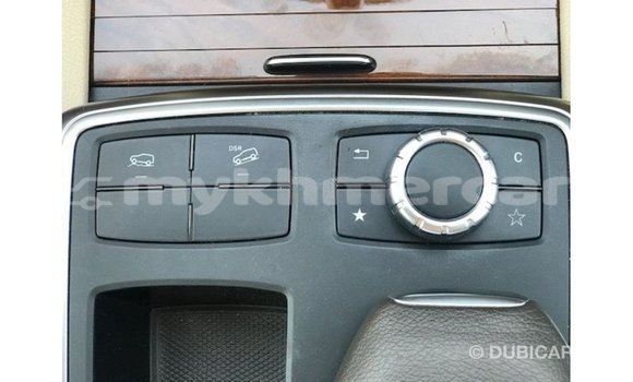 Acheter Import Voiture Mercedes-Benz 190 (W201) Blanc à Import - Dubai, Kampot Province Acheter Import Voiture Mercedes-Benz 190 (W201) Blanc à Import - Dubai, Kampot Province