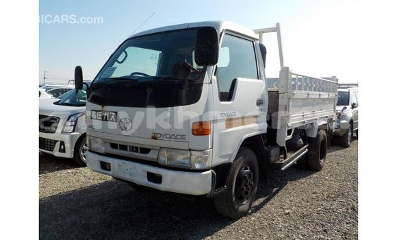 Buy Import Toyota Dyna White Truck in Import - Dubai in Kampot Province Buy Import Toyota Dyna White Truck in Import - Dubai in Kampot Province