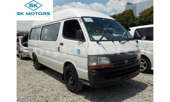 Buy Import Toyota Hiace White Car in Import - Dubai in Kampot Province