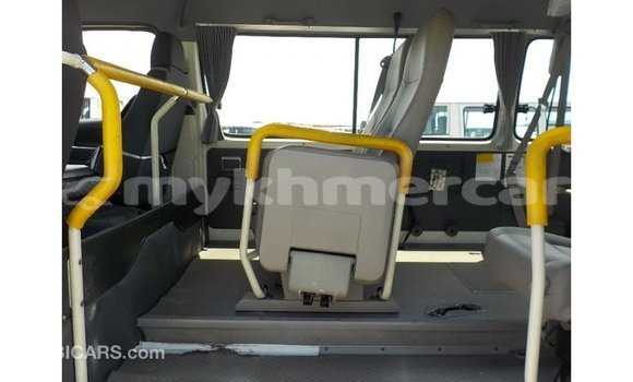 Buy Import Toyota Hiace White Car in Import - Dubai in Kampot Province Buy Import Toyota Hiace White Car in Import - Dubai in Kampot Province