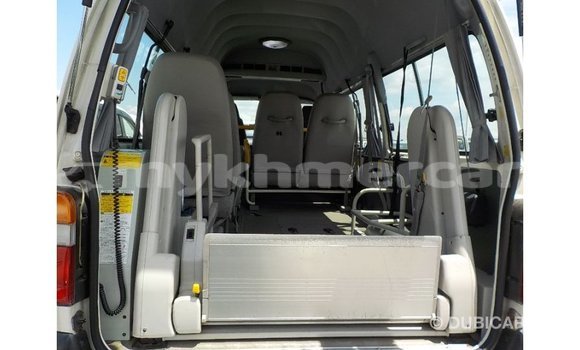 Buy Import Toyota Hiace White Car in Import - Dubai in Kampot Province Buy Import Toyota Hiace White Car in Import - Dubai in Kampot Province