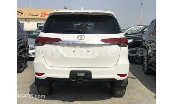 Buy Import Toyota Fortuner White Car in Import - Dubai in Kampot Province Buy Import Toyota Fortuner White Car in Import - Dubai in Kampot Province