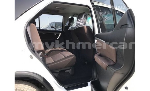 Buy Import Toyota Fortuner White Car in Import - Dubai in Kampot Province Buy Import Toyota Fortuner White Car in Import - Dubai in Kampot Province