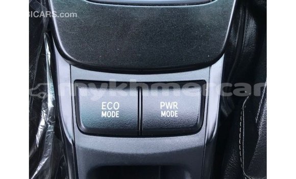 Buy Import Toyota Fortuner White Car in Import - Dubai in Kampot Province Buy Import Toyota Fortuner White Car in Import - Dubai in Kampot Province