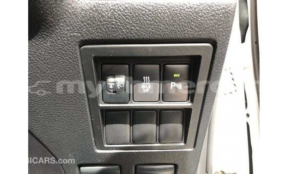 Buy Import Toyota Fortuner White Car in Import - Dubai in Kampot Province Buy Import Toyota Fortuner White Car in Import - Dubai in Kampot Province