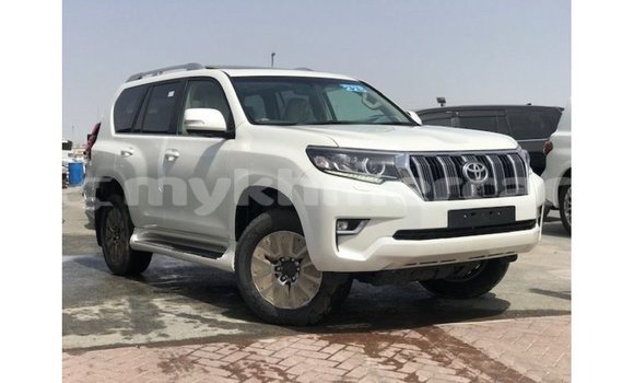 Buy Import Toyota Prado White Car in Import - Dubai in Kampot Province