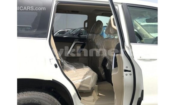 ទិញ នាំចូល Toyota Prado White ឡាន} ក្នុង Import - Dubai ក្នុង Kampot Province ទិញ នាំចូល Toyota Prado White ឡាន} ក្នុង Import - Dubai ក្នុង Kampot Province
