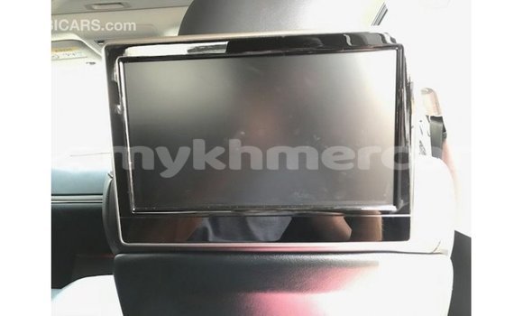 Buy Import Toyota Land Cruiser White Car in Import - Dubai in Kampot Province Buy Import Toyota Land Cruiser White Car in Import - Dubai in Kampot Province