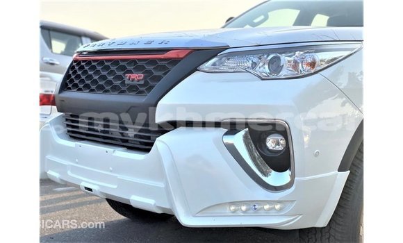 Buy Import Toyota Fortuner White Car in Import - Dubai in Kampot Province Buy Import Toyota Fortuner White Car in Import - Dubai in Kampot Province