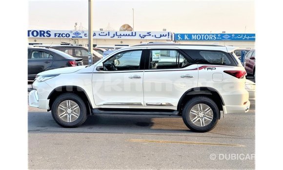 Buy Import Toyota Fortuner White Car in Import - Dubai in Kampot Province Buy Import Toyota Fortuner White Car in Import - Dubai in Kampot Province