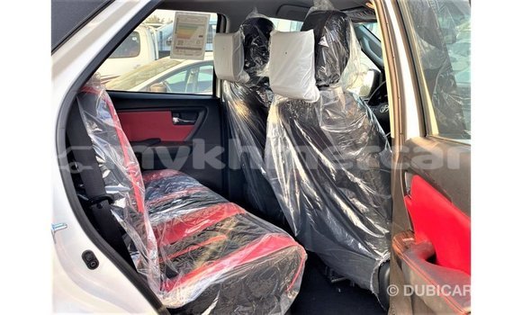 Buy Import Toyota Fortuner White Car in Import - Dubai in Kampot Province Buy Import Toyota Fortuner White Car in Import - Dubai in Kampot Province