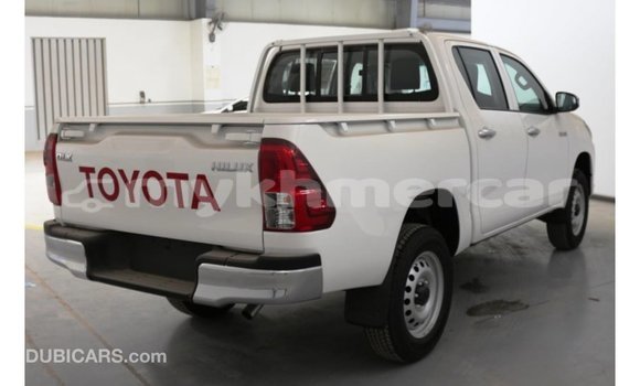 Buy Import Toyota Hilux White Car in Import - Dubai in Kampot Province Buy Import Toyota Hilux White Car in Import - Dubai in Kampot Province