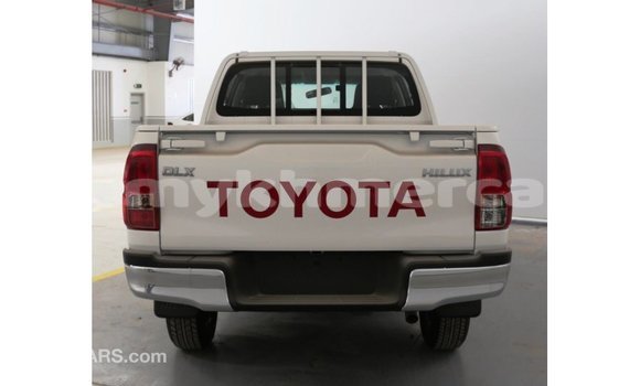 Buy Import Toyota Hilux White Car in Import - Dubai in Kampot Province Buy Import Toyota Hilux White Car in Import - Dubai in Kampot Province