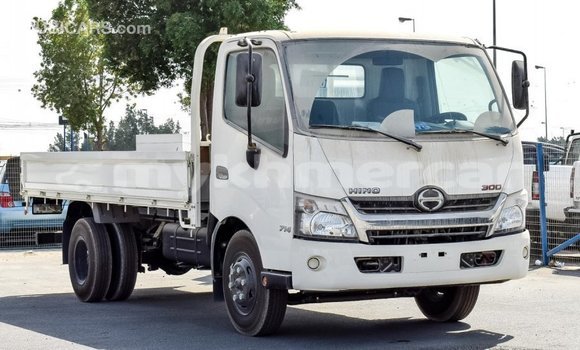 Acheter Import Utilitaire Hino 300 Series Blanc à Import - Dubai, Kampot Province Acheter Import Utilitaire Hino 300 Series Blanc à Import - Dubai, Kampot Province