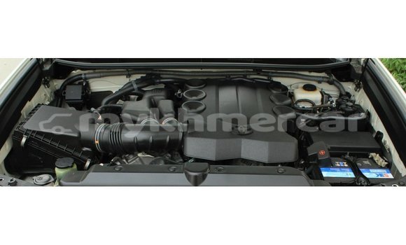 ទិញ នាំចូល Toyota Prado White ឡាន} ក្នុង Import - Dubai ក្នុង Kampot Province ទិញ នាំចូល Toyota Prado White ឡាន} ក្នុង Import - Dubai ក្នុង Kampot Province