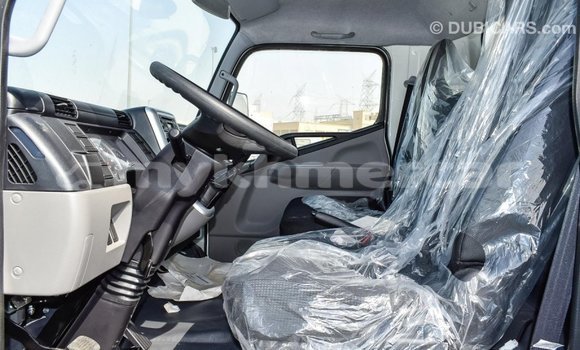 Acheter Import Utilitaire Mitsubishi L400 Blanc à Import - Dubai, Kampot Province Acheter Import Utilitaire Mitsubishi L400 Blanc à Import - Dubai, Kampot Province