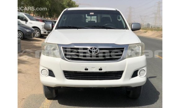 ទិញ នាំចូល Toyota Hilux White ឡាន} ក្នុង Import - Dubai ក្នុង Kampot Province ទិញ នាំចូល Toyota Hilux White ឡាន} ក្នុង Import - Dubai ក្នុង Kampot Province