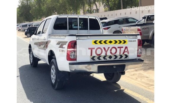 ទិញ នាំចូល Toyota Hilux White ឡាន} ក្នុង Import - Dubai ក្នុង Kampot Province ទិញ នាំចូល Toyota Hilux White ឡាន} ក្នុង Import - Dubai ក្នុង Kampot Province