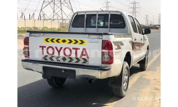 ទិញ នាំចូល Toyota Hilux White ឡាន} ក្នុង Import - Dubai ក្នុង Kampot Province ទិញ នាំចូល Toyota Hilux White ឡាន} ក្នុង Import - Dubai ក្នុង Kampot Province