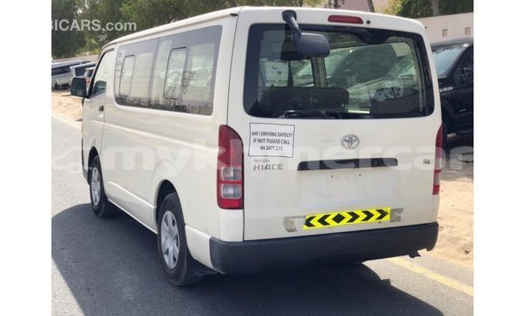 ទិញ នាំចូល Toyota Hiace White ឡាន} ក្នុង Import - Dubai ក្នុង Kampot Province ទិញ នាំចូល Toyota Hiace White ឡាន} ក្នុង Import - Dubai ក្នុង Kampot Province