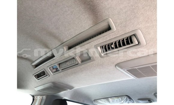 ទិញ នាំចូល Toyota Hiace White ឡាន} ក្នុង Import - Dubai ក្នុង Kampot Province ទិញ នាំចូល Toyota Hiace White ឡាន} ក្នុង Import - Dubai ក្នុង Kampot Province