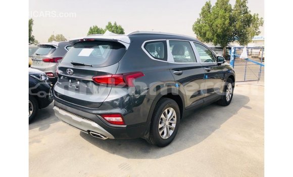 Buy Import Hyundai Santa Fe Green Car in Import - Dubai in Kampot Province Buy Import Hyundai Santa Fe Green Car in Import - Dubai in Kampot Province