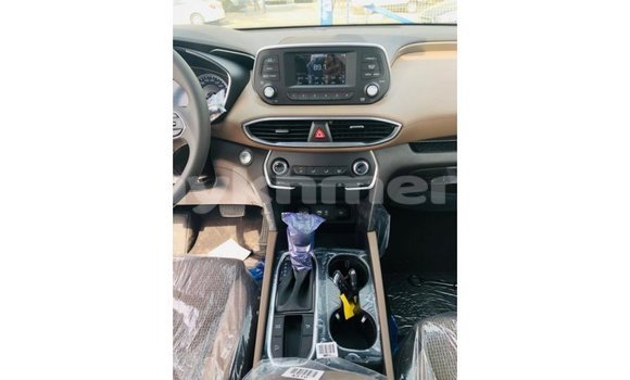 Buy Import Hyundai Santa Fe Green Car in Import - Dubai in Kampot Province Buy Import Hyundai Santa Fe Green Car in Import - Dubai in Kampot Province
