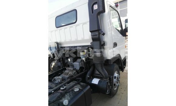 Acheter Import Voiture Mitsubishi i Blanc à Import - Dubai, Kampot Province Acheter Import Voiture Mitsubishi i Blanc à Import - Dubai, Kampot Province