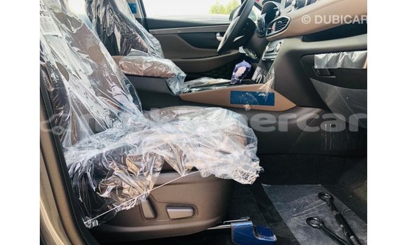 Buy Import Hyundai Santa Fe Green Car in Import - Dubai in Kampot Province Buy Import Hyundai Santa Fe Green Car in Import - Dubai in Kampot Province