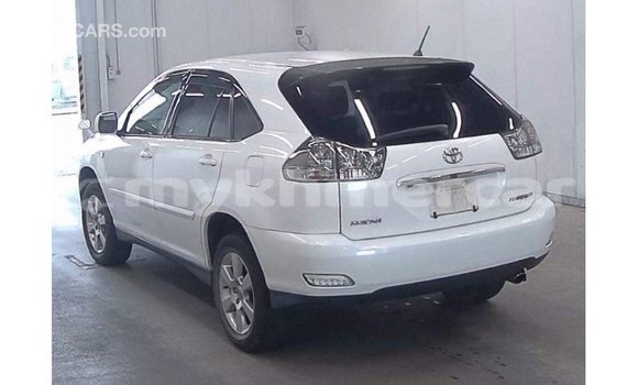 Buy Import Toyota Harrier White Car in Import - Dubai in Kampot Province Buy Import Toyota Harrier White Car in Import - Dubai in Kampot Province