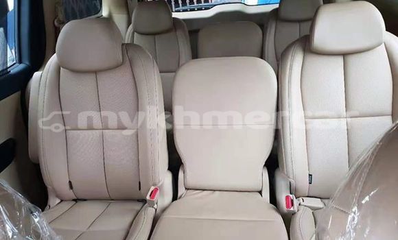 Buy Used Kia Carnival White Car in Phnom Penh in Phnom Penh Buy Used Kia Carnival White Car in Phnom Penh in Phnom Penh