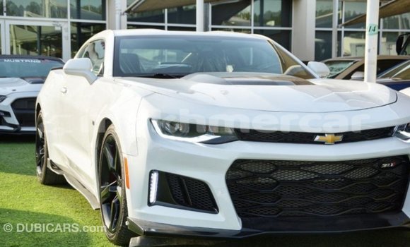 Buy Import Chevrolet Camaro White Car in Import - Dubai in Kampot Province Buy Import Chevrolet Camaro White Car in Import - Dubai in Kampot Province