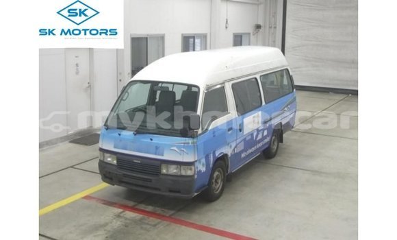 Buy Import Nissan Caravan White Car in Import - Dubai in Kampot Province