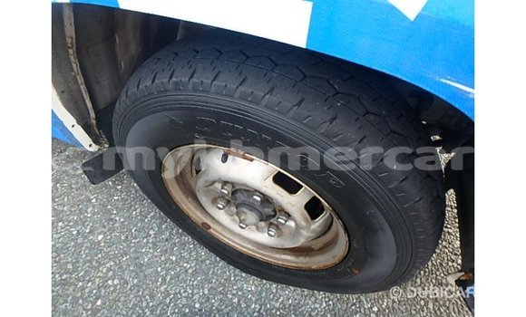 Buy Import Nissan Caravan White Car in Import - Dubai in Kampot Province Buy Import Nissan Caravan White Car in Import - Dubai in Kampot Province