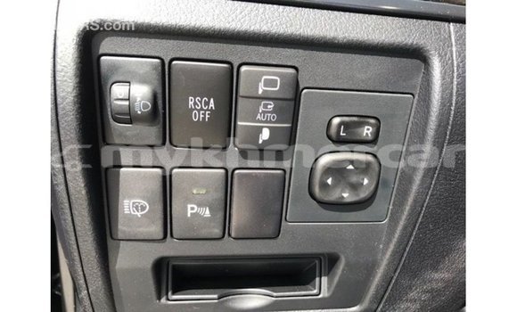 Buy Import Toyota Land Cruiser Black Car in Import - Dubai in Kampot Province Buy Import Toyota Land Cruiser Black Car in Import - Dubai in Kampot Province