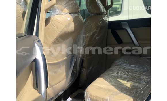 ទិញ នាំចូល Toyota Prado White ឡាន} ក្នុង Import - Dubai ក្នុង Kampot Province ទិញ នាំចូល Toyota Prado White ឡាន} ក្នុង Import - Dubai ក្នុង Kampot Province