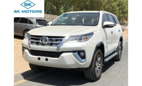 Buy Import Toyota Fortuner White Car in Import - Dubai in Kampot Province