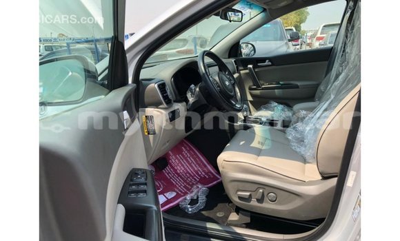 Acheter Import Voiture Kia Sportage Autre à Import - Dubai, Kampot Province Acheter Import Voiture Kia Sportage Autre à Import - Dubai, Kampot Province