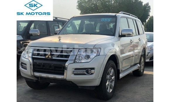 Buy Import Mitsubishi Pajero Black Car in Import - Dubai in Kampot Province