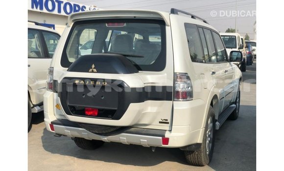 Buy Import Mitsubishi Pajero Black Car in Import - Dubai in Kampot Province Buy Import Mitsubishi Pajero Black Car in Import - Dubai in Kampot Province
