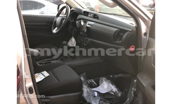Buy Import Toyota Hilux Other Car in Import - Dubai in Kampot Province Buy Import Toyota Hilux Other Car in Import - Dubai in Kampot Province